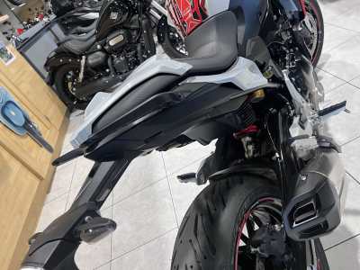 BMW F 900 R 
