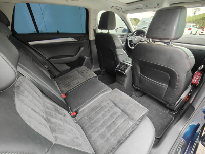 Skoda Superb 1.6 TDI DSG CARPLAY TOIT OUVRANT CAMERA CUIR SIEGES CHAUFF