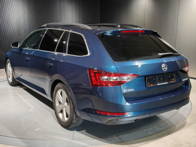Skoda Superb 1.6 TDI DSG CARPLAY TOIT OUVRANT CAMERA CUIR SIEGES CHAUFF