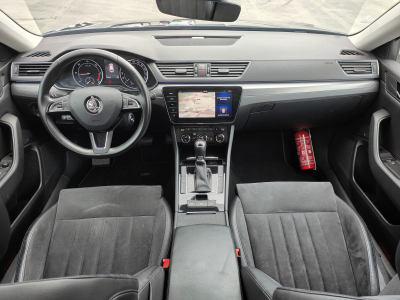 Skoda Superb 1.6 TDI DSG CARPLAY TOIT OUVRANT CAMERA CUIR SIEGES CHAUFF