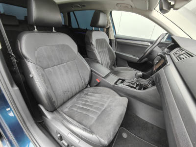 Skoda Superb 1.6 TDI DSG CARPLAY TOIT OUVRANT CAMERA CUIR SIEGES CHAUFF