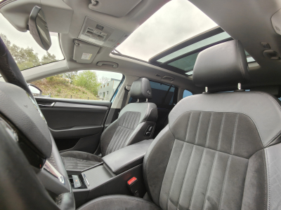 Skoda Superb 1.6 TDI DSG CARPLAY TOIT OUVRANT CAMERA CUIR SIEGES CHAUFF