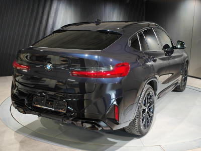 BMW X4 X4 XDRIVE20D PACK M TOIT OUV CARPLAY GPS CAMERA 360