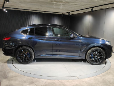BMW X4 X4 XDRIVE20D PACK M TOIT OUV CARPLAY GPS CAMERA 360