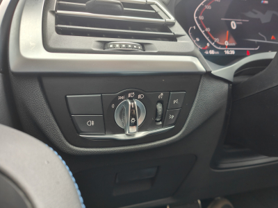 BMW X4 X4 XDRIVE20D PACK M TOIT OUV CARPLAY GPS CAMERA 360
