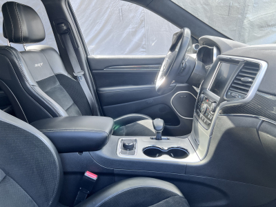 Jeep Grand Cherokee 6.4l V8 HEMI SRT HARMAN KARDON PANO CUIR NAVI 1 HAND