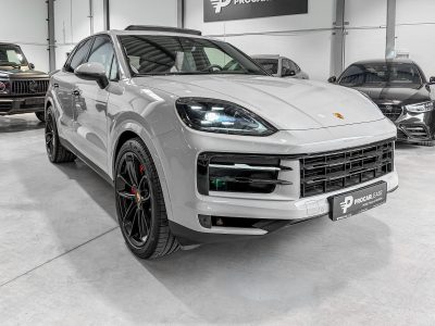 Porsche Cayenne S 4.0 441/ BI-COLOR/ CARBON/