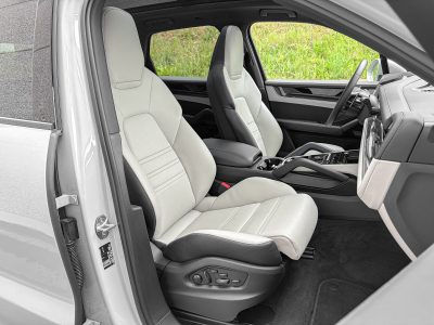 Porsche Cayenne S 4.0 441/ BI-COLOR/ CARBON/