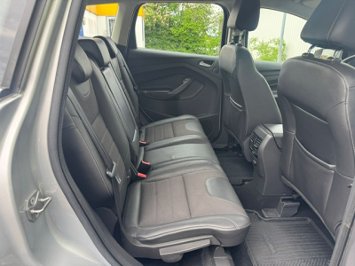 Ford Kuga FORD KUGA TITANIUM 4X4 BII XENON LEDER AUTOMATIK LANE NAVI KAMERA