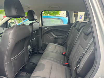 Ford Kuga FORD KUGA TITANIUM 4X4 BII XENON LEDER AUTOMATIK LANE NAVI KAMERA