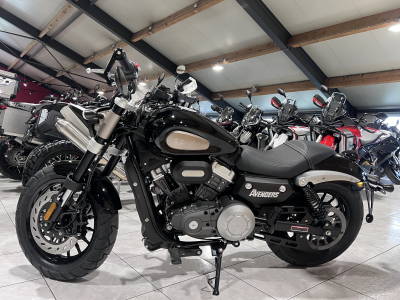Benda Avengers 125 