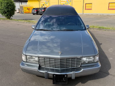 Cadillac Fleetwood 5.7 / LEICHENWAGEN / KRYSTAL / SARG