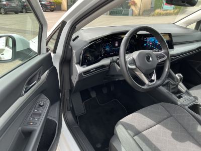 Volkswagen Golf Golf 8 1.5 Tsi 130cv Life CarPlay 2xPDC LED ACC