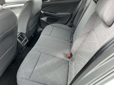 Volkswagen Golf Golf 8 1.5 Tsi 130cv Life CarPlay 2xPDC LED ACC