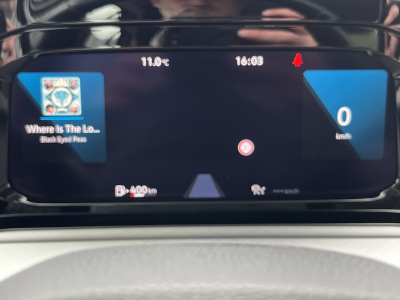 Volkswagen Golf Golf 8 1.5 Tsi 130cv Life CarPlay 2xPDC LED ACC