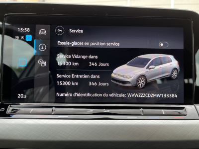 Volkswagen Golf Golf 8 1.5 Tsi 130cv Life CarPlay 2xPDC LED ACC