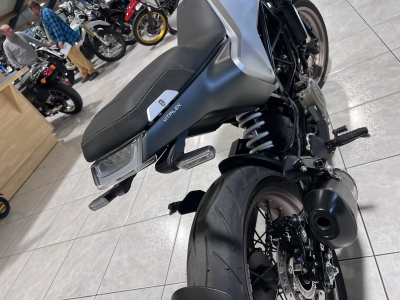 Husqvarna Vitpilen 401