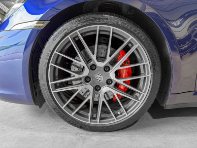 Porsche 992 911/ 992.1 CARRERA 4S/360°/21/SPORT CHR/TOIT PANO/BOSE/VOLL