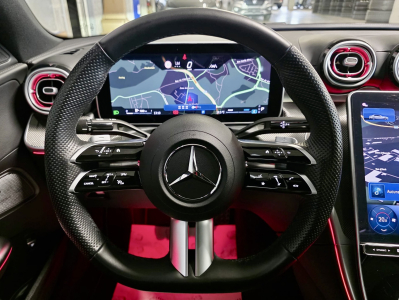 Mercedes-Benz C 180 AMG LINE PANO CUIR NAVI 1 HAND