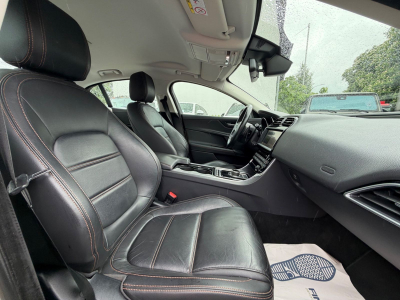 Jaguar XE Prestige/1.HAND/SCHECKHEFT/