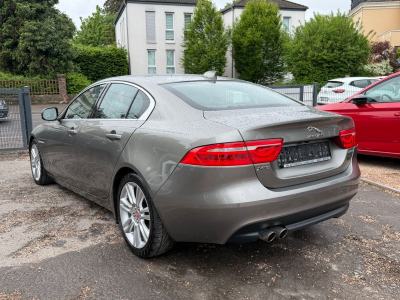 Jaguar XE Prestige/1.HAND/SCHECKHEFT/