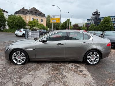 Jaguar XE Prestige/1.HAND/SCHECKHEFT/