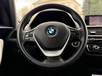BMW 118 d 150 PS/xDrive Advantage/LED/LEDER/NAVI/