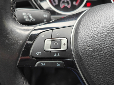 Volkswagen Touran 1.4 TSI HIGHLINE 7 PLACES GPS TOIT PANO OUVRANT ACC