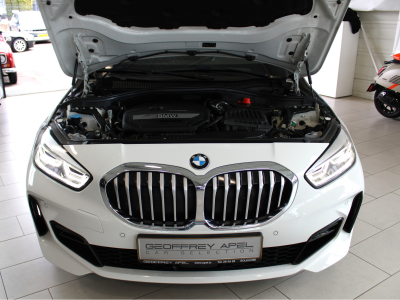 BMW 118 i M SPORT PAKET PANO CUIR NAVI 1 HAND
