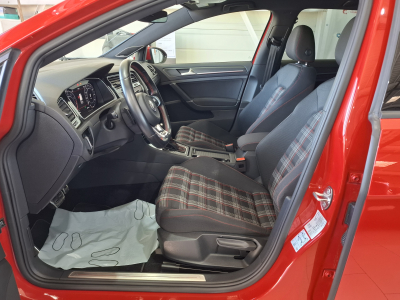 Volkswagen Golf GTI VII 2.0 TSI 245 DSG PERFORMANCE, VIRTUAL, DYNAUDIO, COCKPIT, LED, NAVI, CARPLAY, 1 HAND