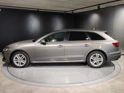 Audi A4 AVANT 35 TDI GPS ACC SIEGES CHAUFFANTS DIGITAL COCKPIT