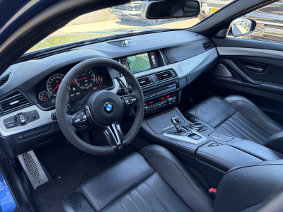 BMW M5 BMW M5 4.4 V8 BiTurbo
