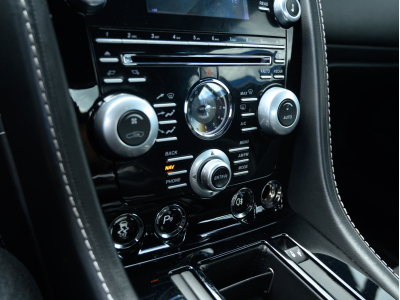 Aston Martin V8 Vantage 4.7 S | EMBRAYAGE NEUF |