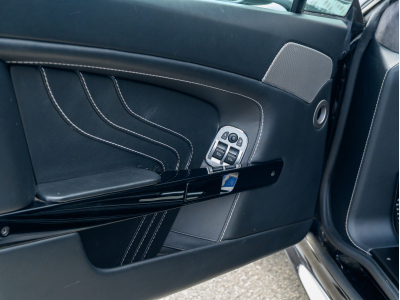 Aston Martin V8 Vantage 4.7 S | EMBRAYAGE NEUF |
