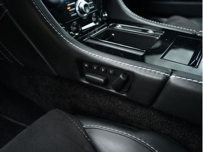 Aston Martin V8 Vantage 4.7 S | EMBRAYAGE NEUF |