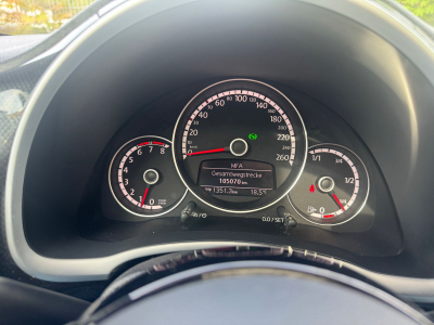Volkswagen Beetle VOLKSWAGEN BEETLE R-LINE DSG PANORAMA LEDER NAVI MFL