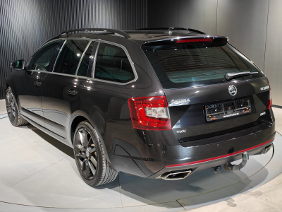 Skoda Octavia Combi RS 2.0 TDI DSG 4X4 CARPLAY GPS SIEGES CHAUFF