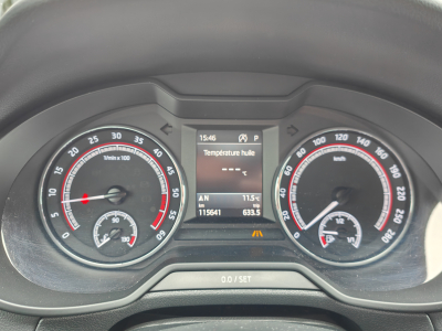 Skoda Octavia Combi RS 2.0 TDI DSG 4X4 CARPLAY GPS SIEGES CHAUFF