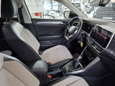 Volkswagen T-Roc 1.5 TSI 150 DSG STYLE,1 HAND,VIRTUAL,KAMERA,NAVI,CARPLAY,LED,CUIR,IQ-LIGHT