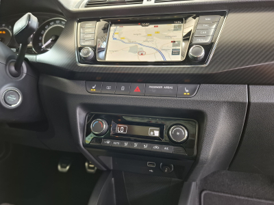 Skoda Fabia 1.0 TSI  MONTE CARLO, LED, CAMERA, PANORAMIQUE, ALU 17'',NAVI, 1HAND