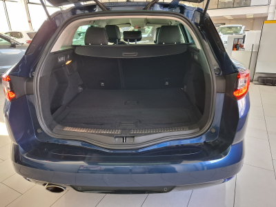 Renault Megane 1.6 DCI 130 BOSE EDITION, 1 HAND, CAMERA, CUIR, DIGITAL COCKPIT, LED,