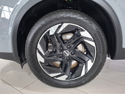 Nissan Qashqai 1.5 VC-T 190 N-Connecta e-Power, Hybride, CAMERA 360°, CUIR, LED, NAVI, PANORAMIQUE, 1 HAND