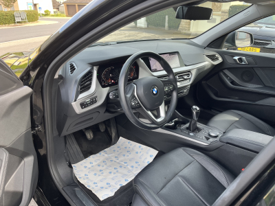 BMW 116 116d 115cv Navi Pano Cuir 2xPDC