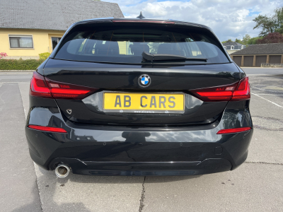 BMW 116 116d 115cv Navi Pano Cuir 2xPDC