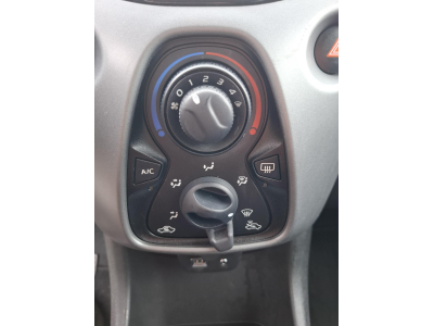 Toyota Aygo 1.0 VVT-i X-Play