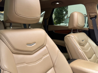 Cadillac XT5 Platinum AWD