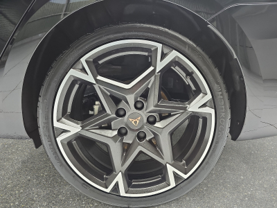 Cupra Leon 1.5 eTSi DSG 150 Kombi