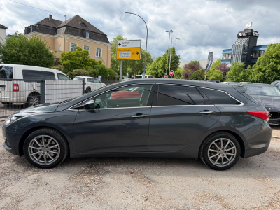 Hyundai i40 1.7 CRDi 85kW blue/Kamera/LED/NAVI/AHK/