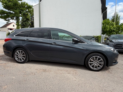 Hyundai i40 1.7 CRDi 85kW blue/Kamera/LED/NAVI/AHK/