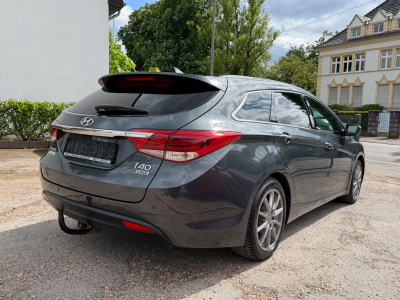 Hyundai i40 1.7 CRDi 85kW blue/Kamera/LED/NAVI/AHK/